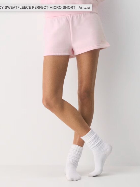 Aritzia Pants - Aritzia Cozy Sweatfleece Perfect Micro Short - Size M - Villa Pink